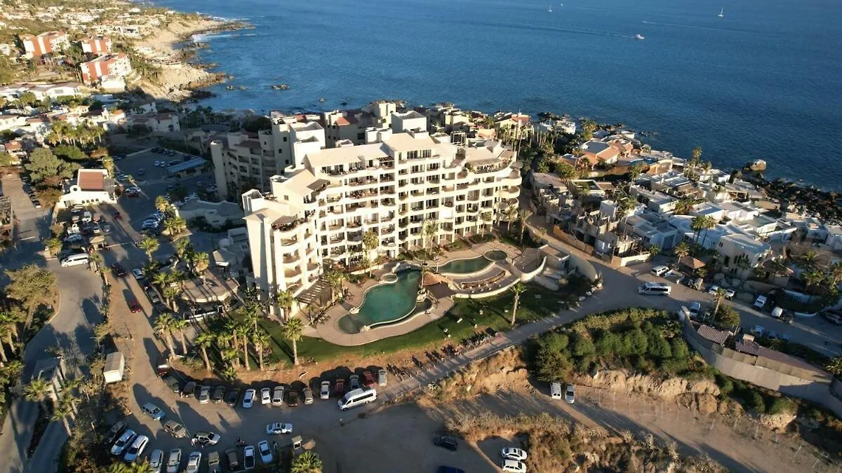 Romantic Escape With View Of The Iconic Cabo Arch! location